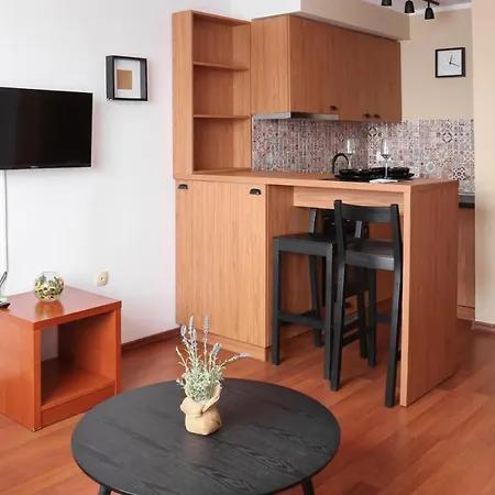 Srbija-free Parking 3* Beograd