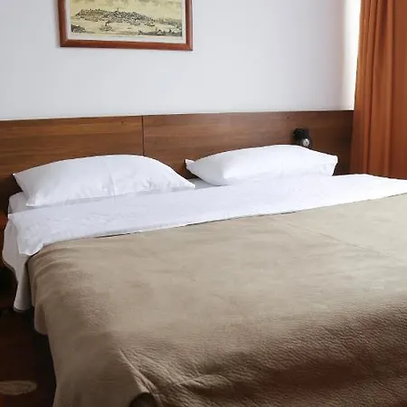 Hotel Srbija-free Parking 3*