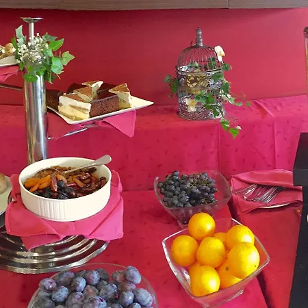 Srbija-free Parking Hotel 3*