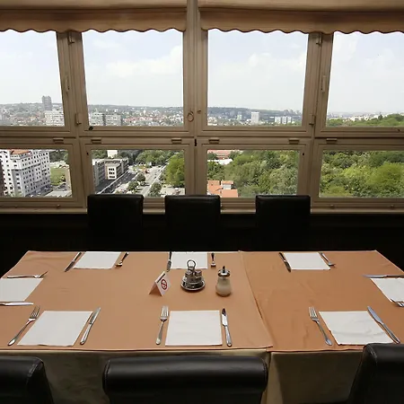 Hotel Srbija-free Parking Belgrade