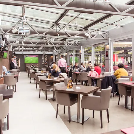 ホテル Srbija-free Parking ベオグラード