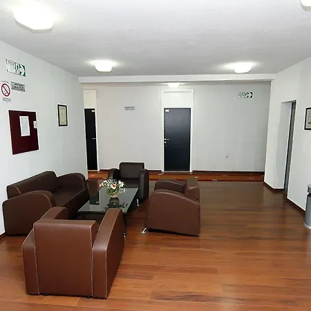 Srbija-free Parking 3* Beograd
