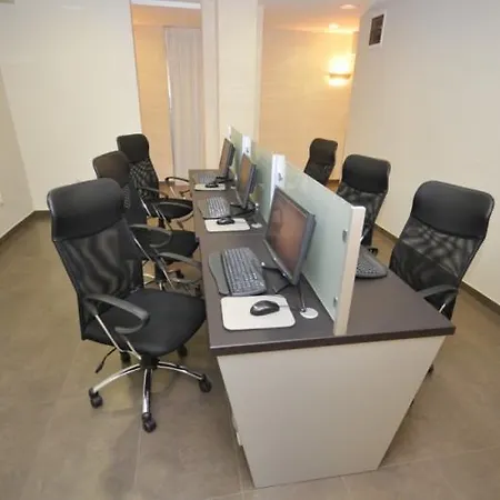 Srbija-free Parking Hotel 3*