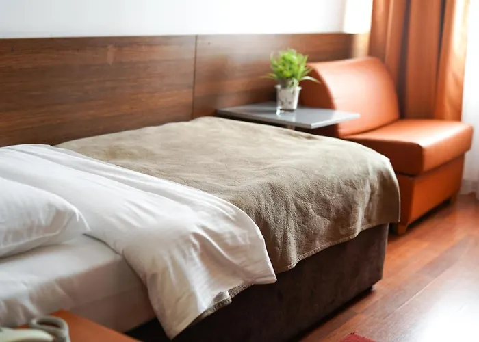 Hotel Srbija-free Parking Belgrade