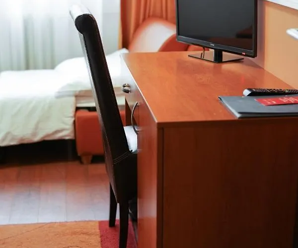 Hotel Srbija-free Parking